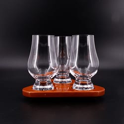 Glencairn Tasting-Set 1 lackiertes Holztablett mit 3 Stück Glencarin-Nosing-Glas Produktbild