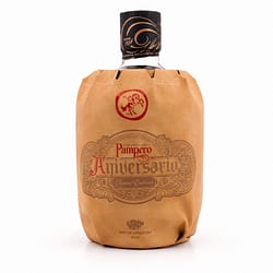 Pampero Aniversario Reserva Exclusiva im Kunstlederbeutel Produktbild