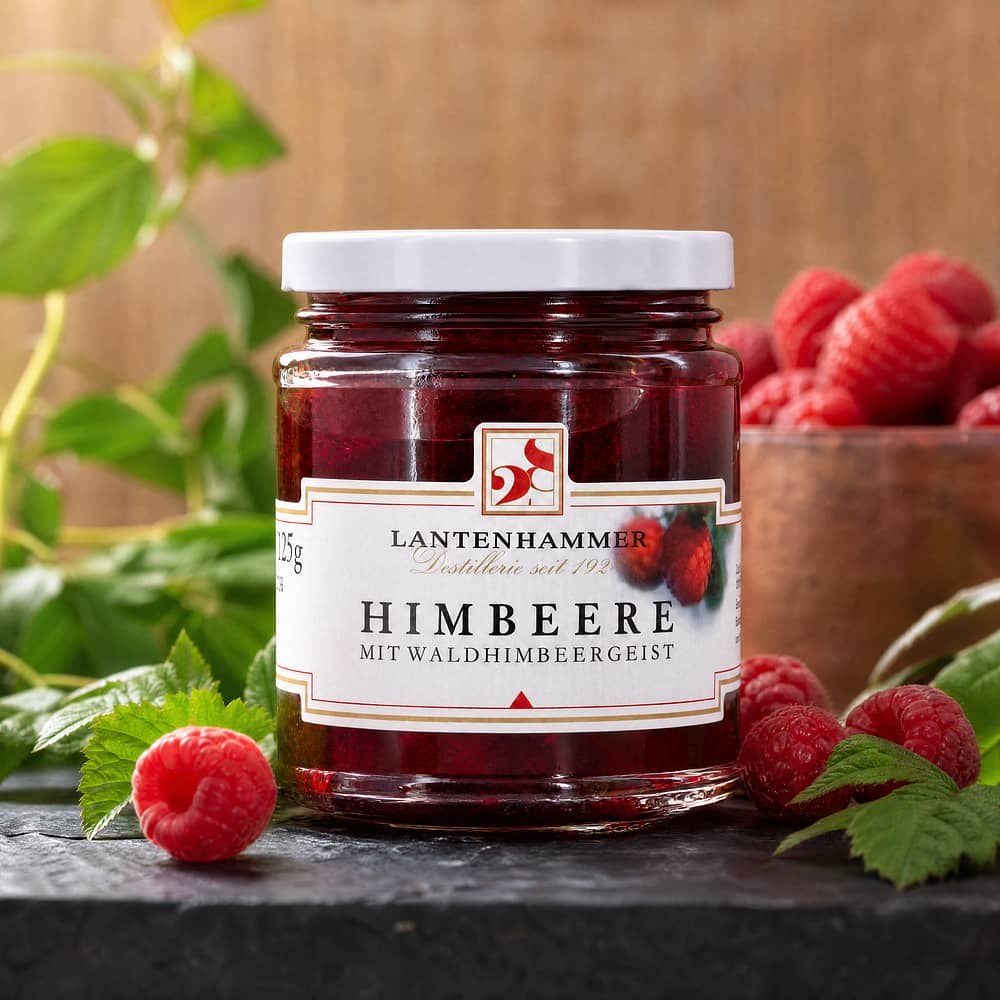 Lantenhammer Fruchtausfstrich Himbeer mit Waldhimbeergeist mit 2% Waldhimbeergeist 225 Gramm/ 2.0% vol Produktbild