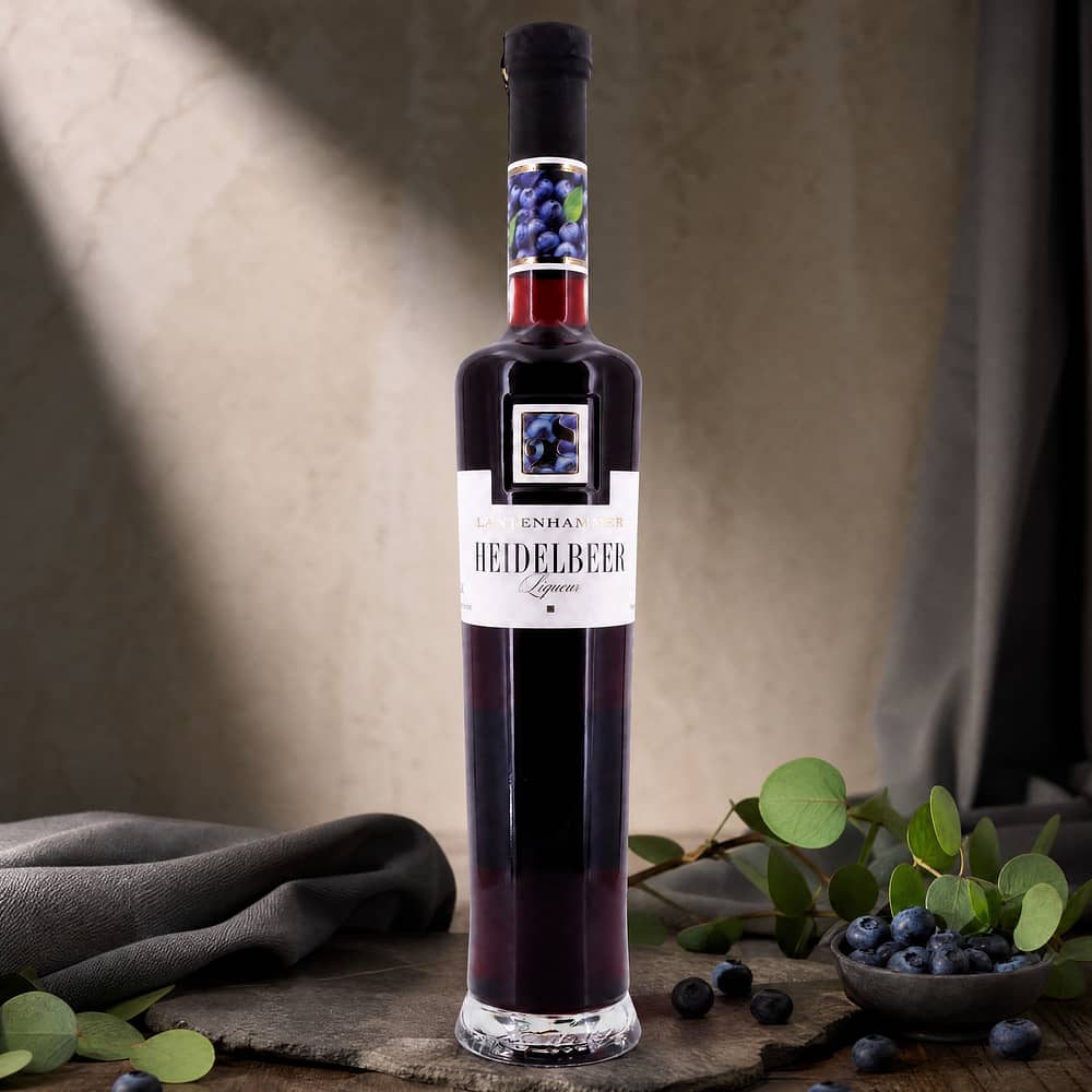 Lantenhammer Heidelbeer Liqueur 0,50 Liter/ 25.0% vol Produktbild