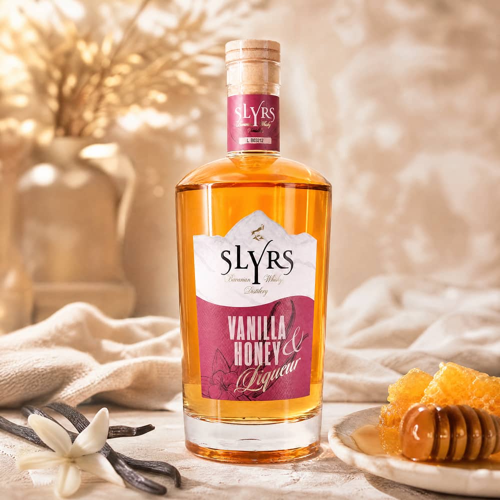 Slyrs Malt Liqueur Vanilla and Honey 0,70 Liter/ 30.0% vol Produktbild