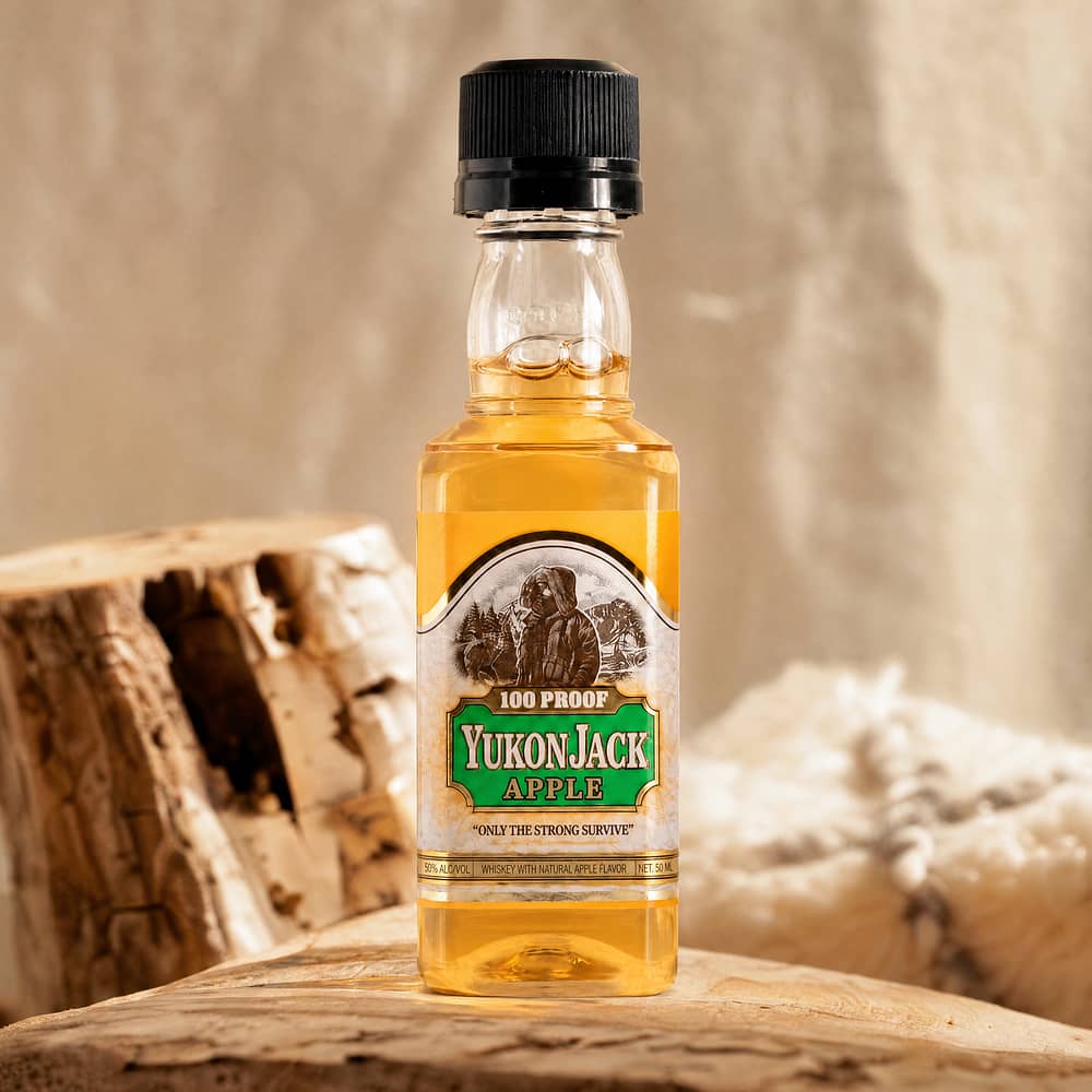 Yukon Jack Jackapple Likör Miniatur PET-Flasche 0,050 Liter/ 50.0% vol Produktbild